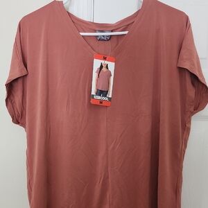 32 Degrees Short Sleeve V-Neck Top in Rust